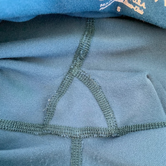 Beyond Yoga Cropped Leggings - Picture 6 of 6